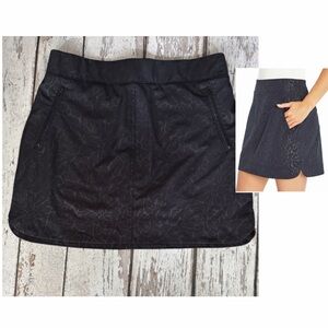 Orvis Black Floral Patterned Skort - Sz M